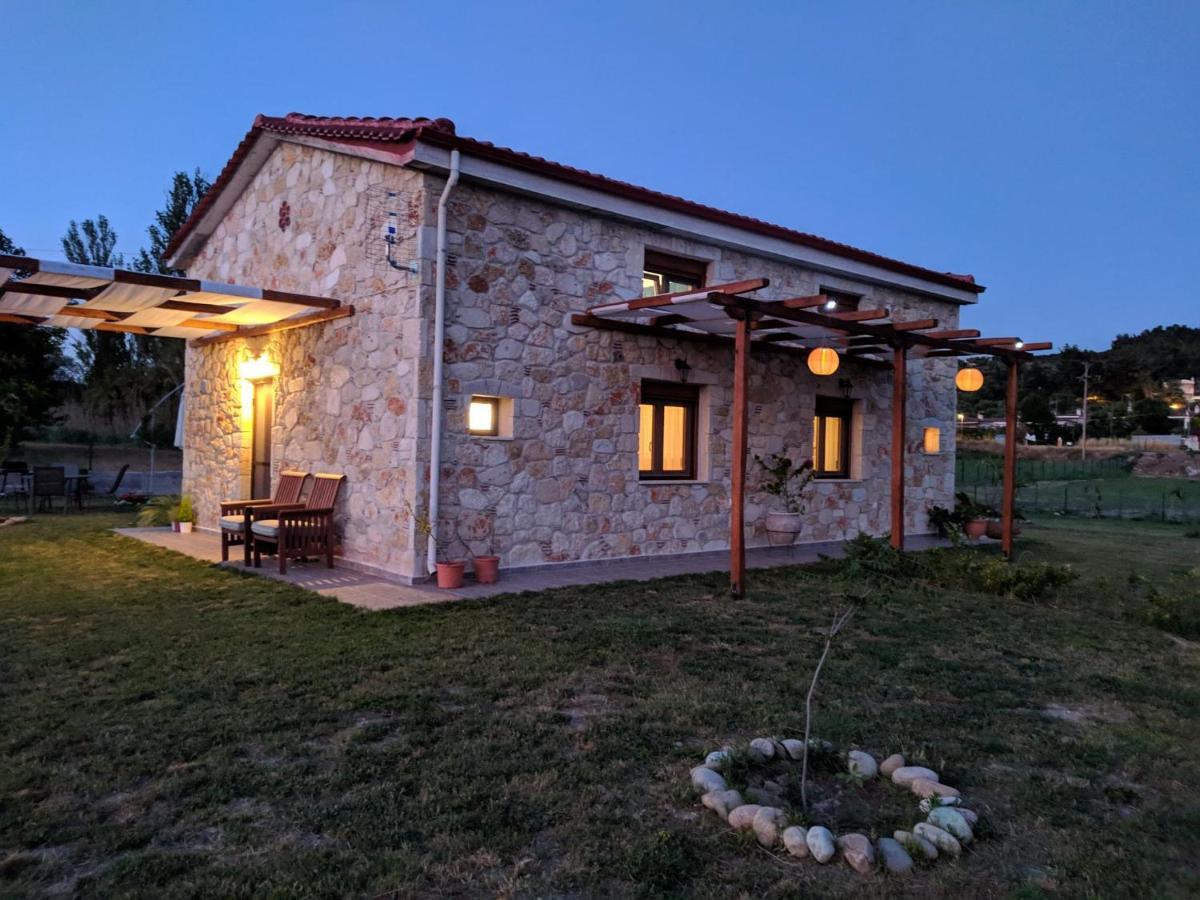 דירות פוסידי To Petrino Spiti מראה חיצוני תמונה
