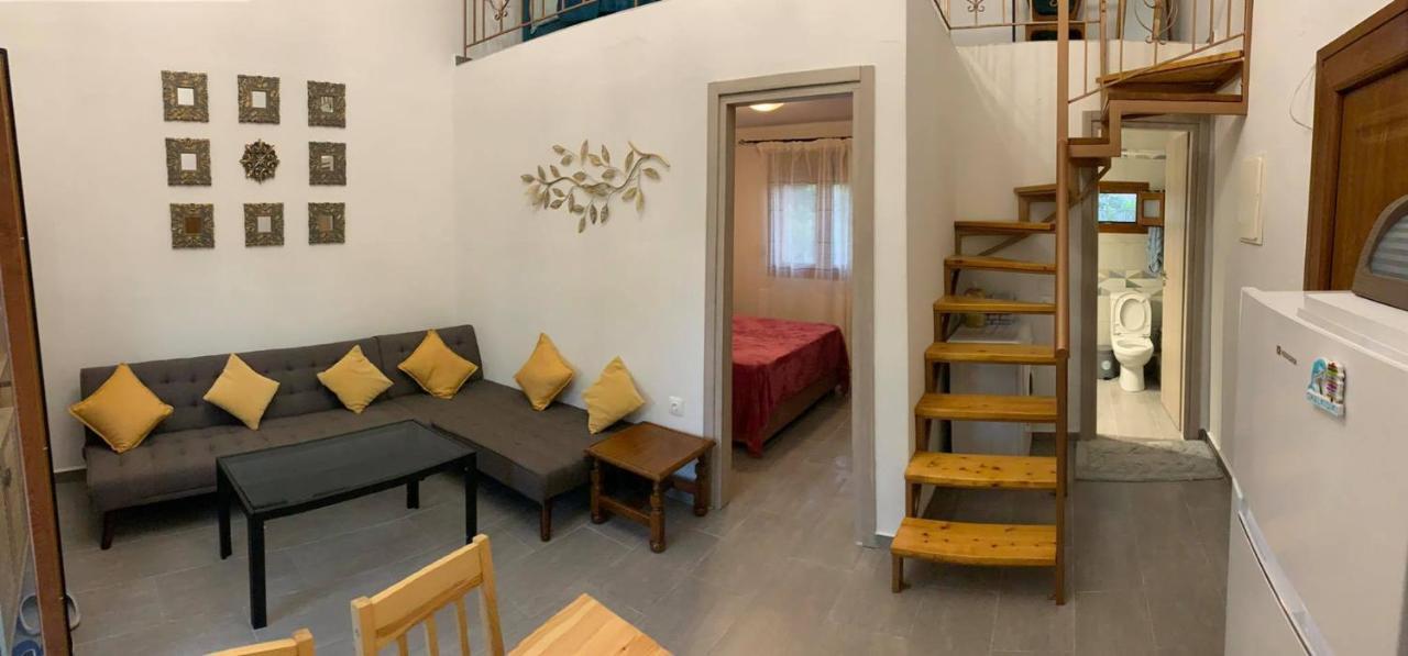 דירות פוסידי To Petrino Spiti מראה חיצוני תמונה