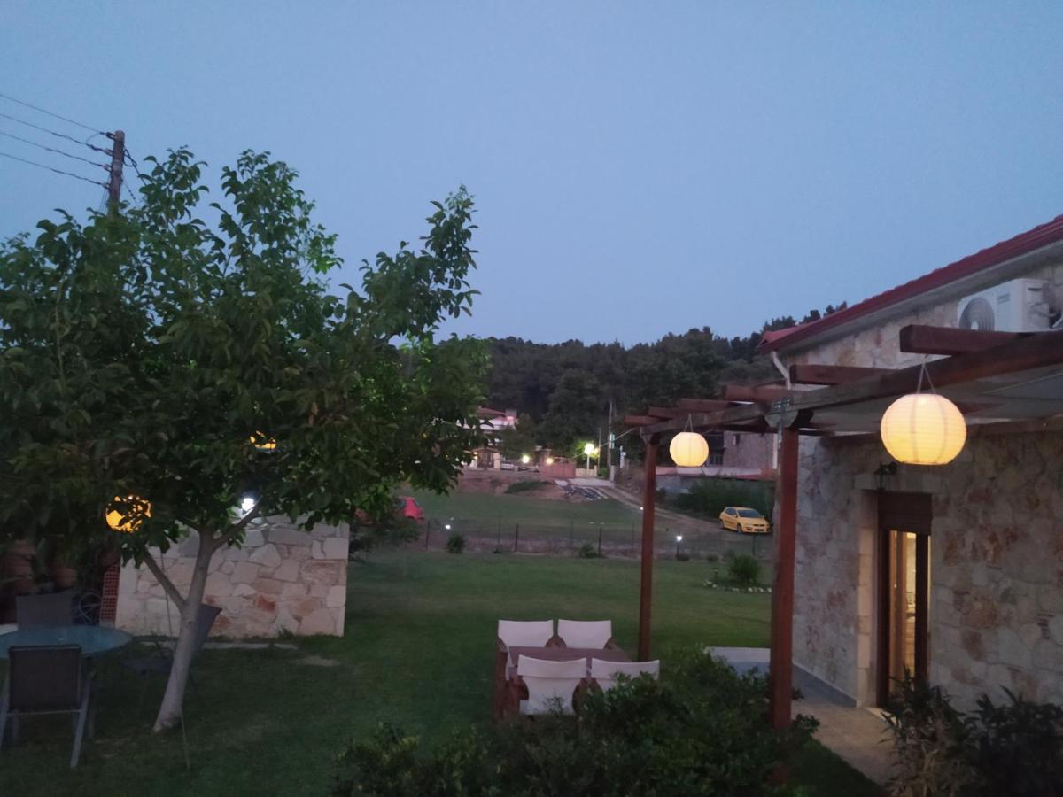 דירות פוסידי To Petrino Spiti מראה חיצוני תמונה